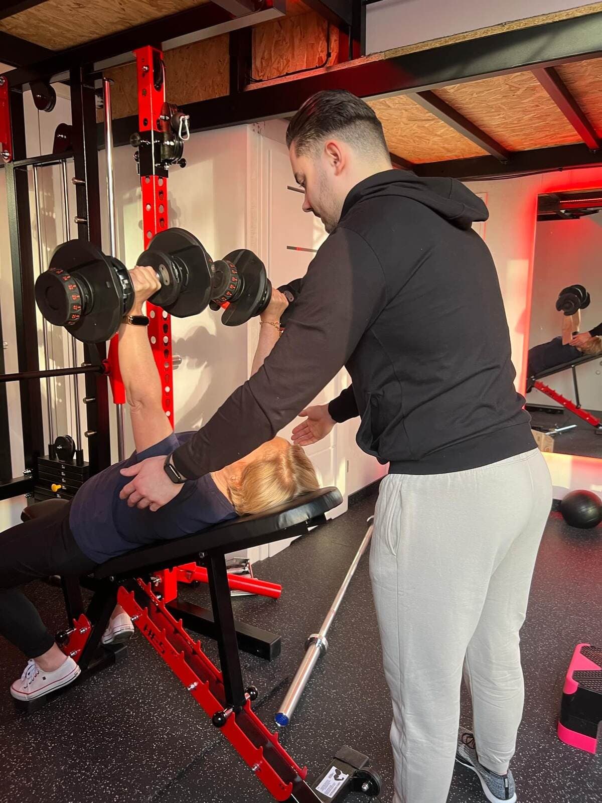 Trening personalny Kraków z trenerem Łukaszem Moczkodan - trening personalny dla kobiet